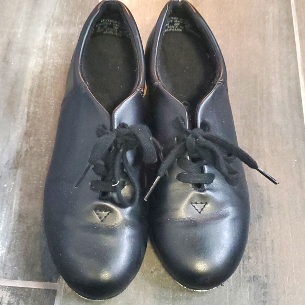 Capezio tap shoes size 5